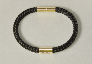 Pferdehaararmband mit einer ovalen Goldspange